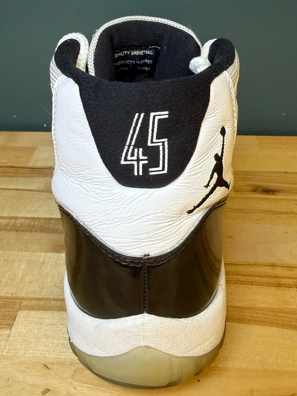 Air Jordan 11 Retro “Concord” Sneakers